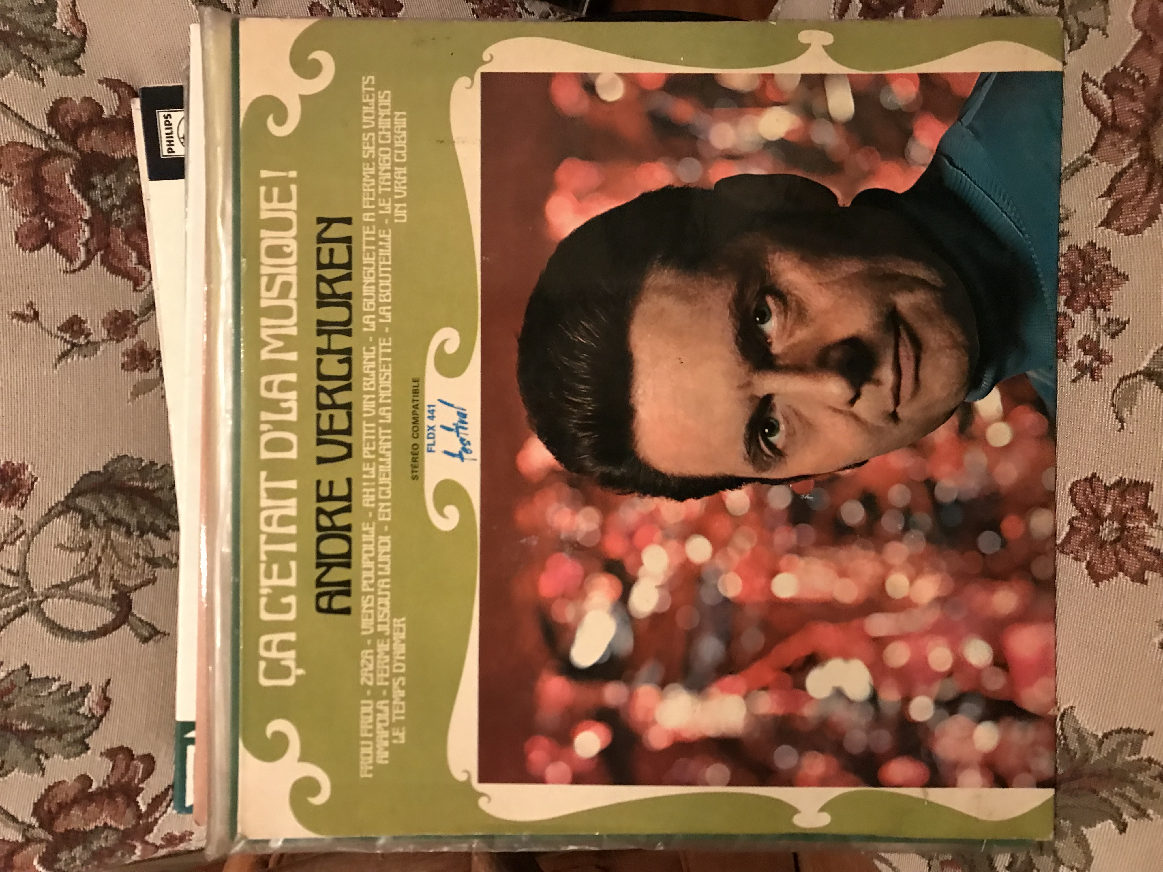 Vinyls T (46)